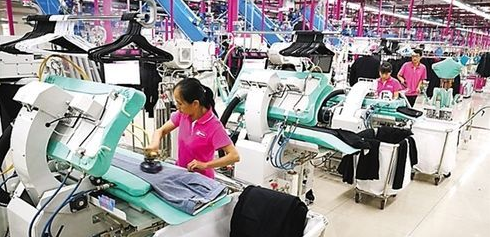“衣二三”服装共享平台携手“天天洗衣”智能洗衣工厂打造共享服装新模式
