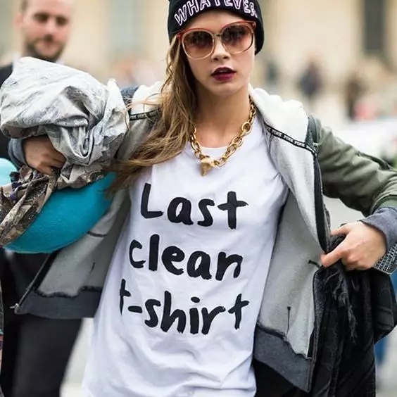 slogan Tee，时尚slogan T恤穿衣搭配技巧